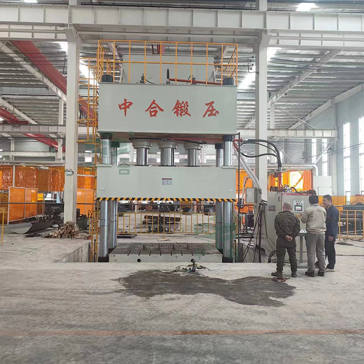 1000吨汽车配件拉伸成型液压机.jpg