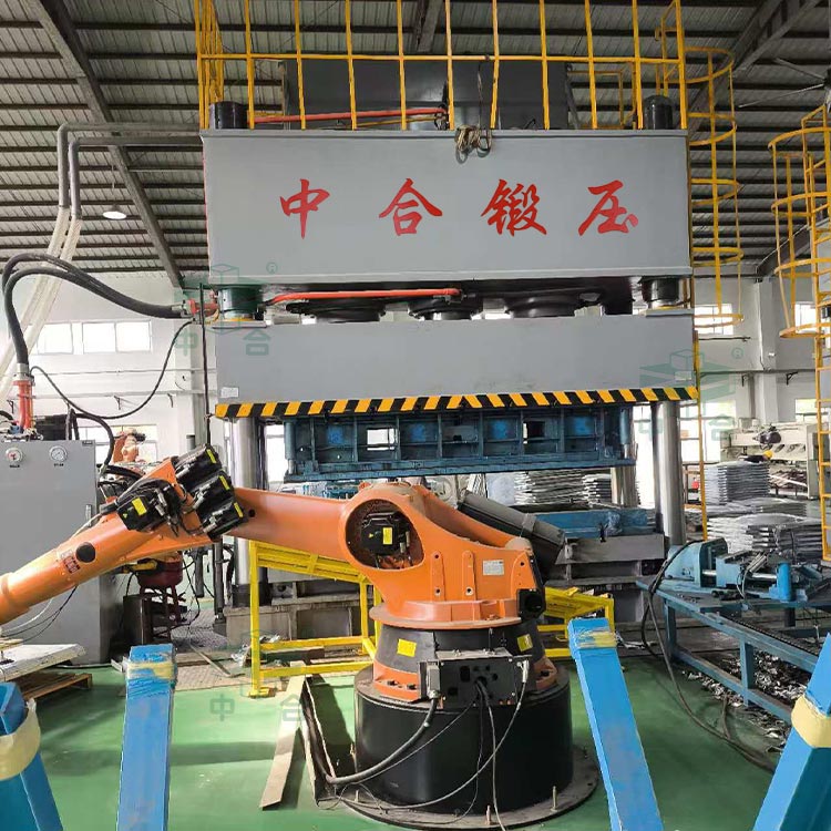 1500吨不锈钢水箱板拉伸液压机现场 1500吨不锈钢水箱板拉伸液压机现场