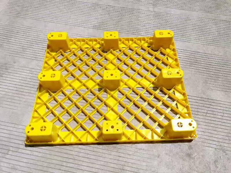 800吨玻璃钢九脚托盘成型液压机(图3) 800吨玻璃钢九脚托盘成型液压机(图3)