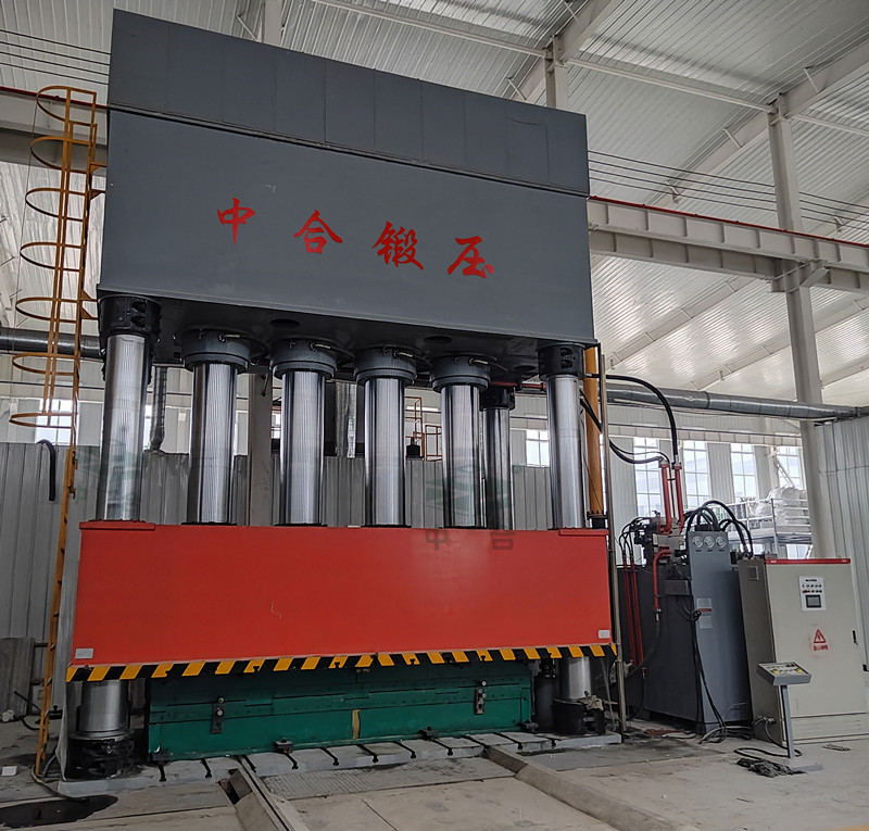 汽车覆盖件成型设备_2500吨四柱液压机(图2) 汽车覆盖件成型设备_2500吨四柱液压机(图2)